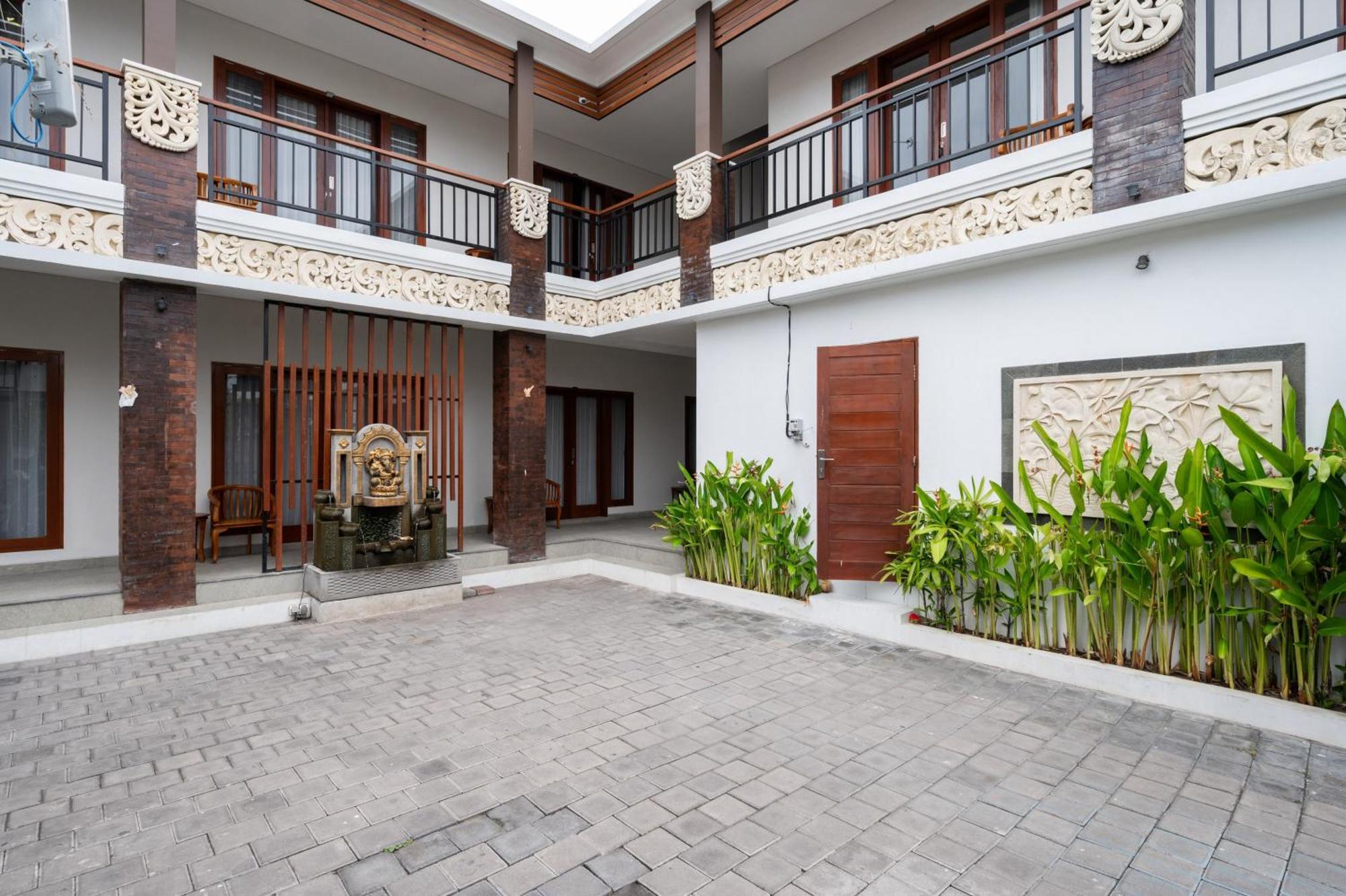 Reddoorz Plus At Yasa'S Living Denpasar Sanur Esterno foto